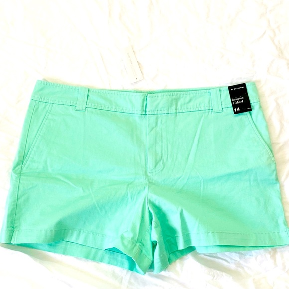 Women's New York and Co Mint Green Shorts Hampton 4" NWT Size 14 NWT - Picture 1 of 9